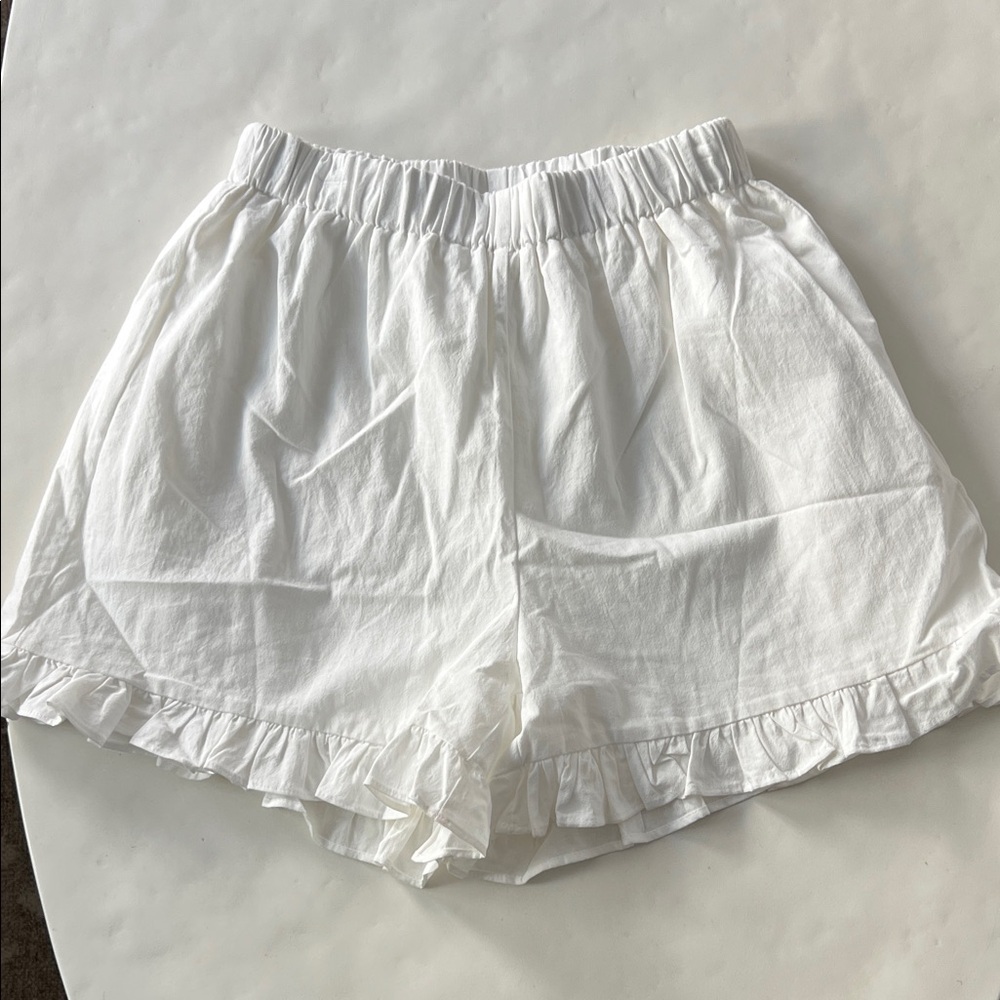 COMMENSE White Cotton Ruffle Minimalist Shorts Size M - Picture 3 of 6